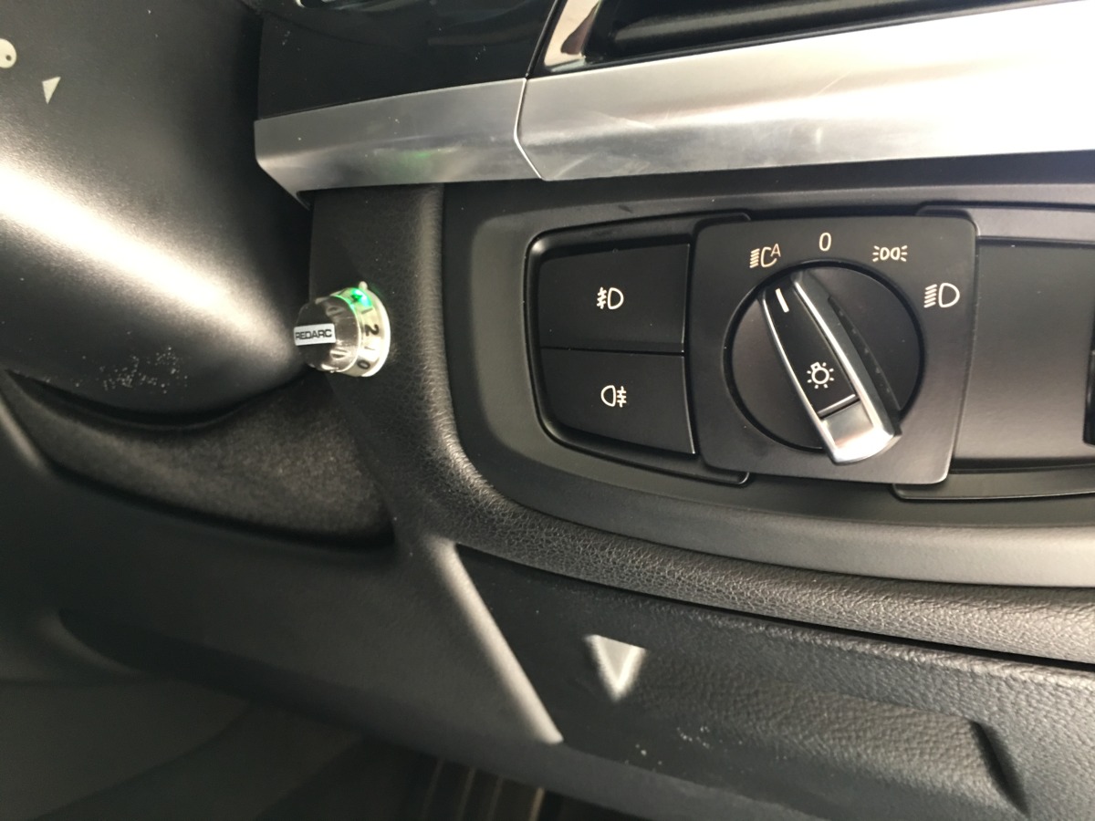 X5 2015 REDARC Electric brake controller Creative Installations