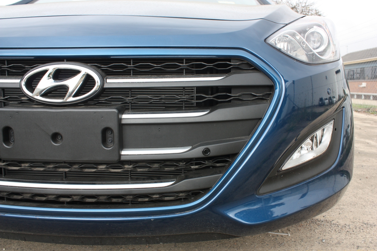 i30 2016 Front Parking Sensors | Creative Installations