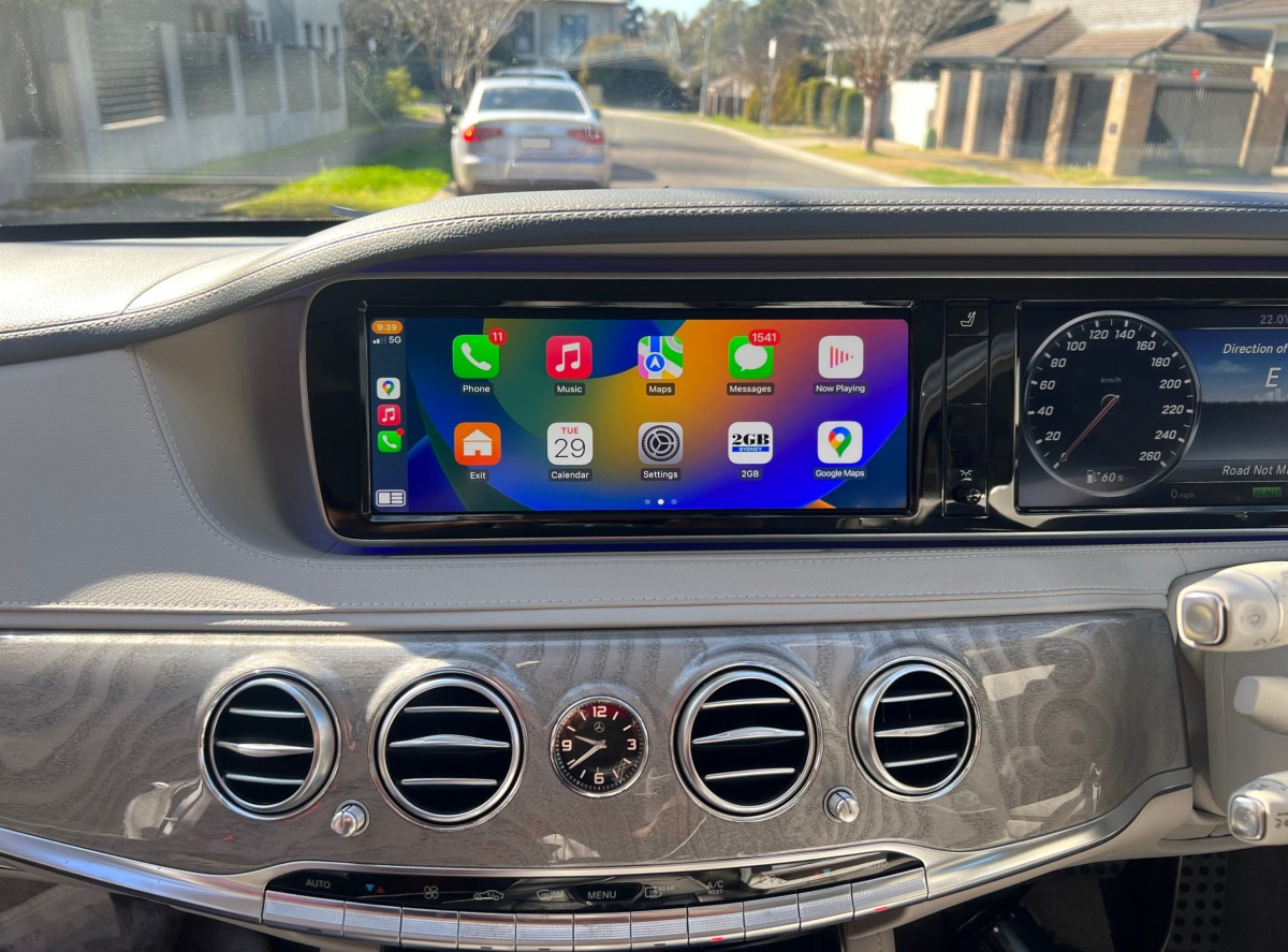 S400h 2015 Apple CarPlay Upgrade | Creative Installations