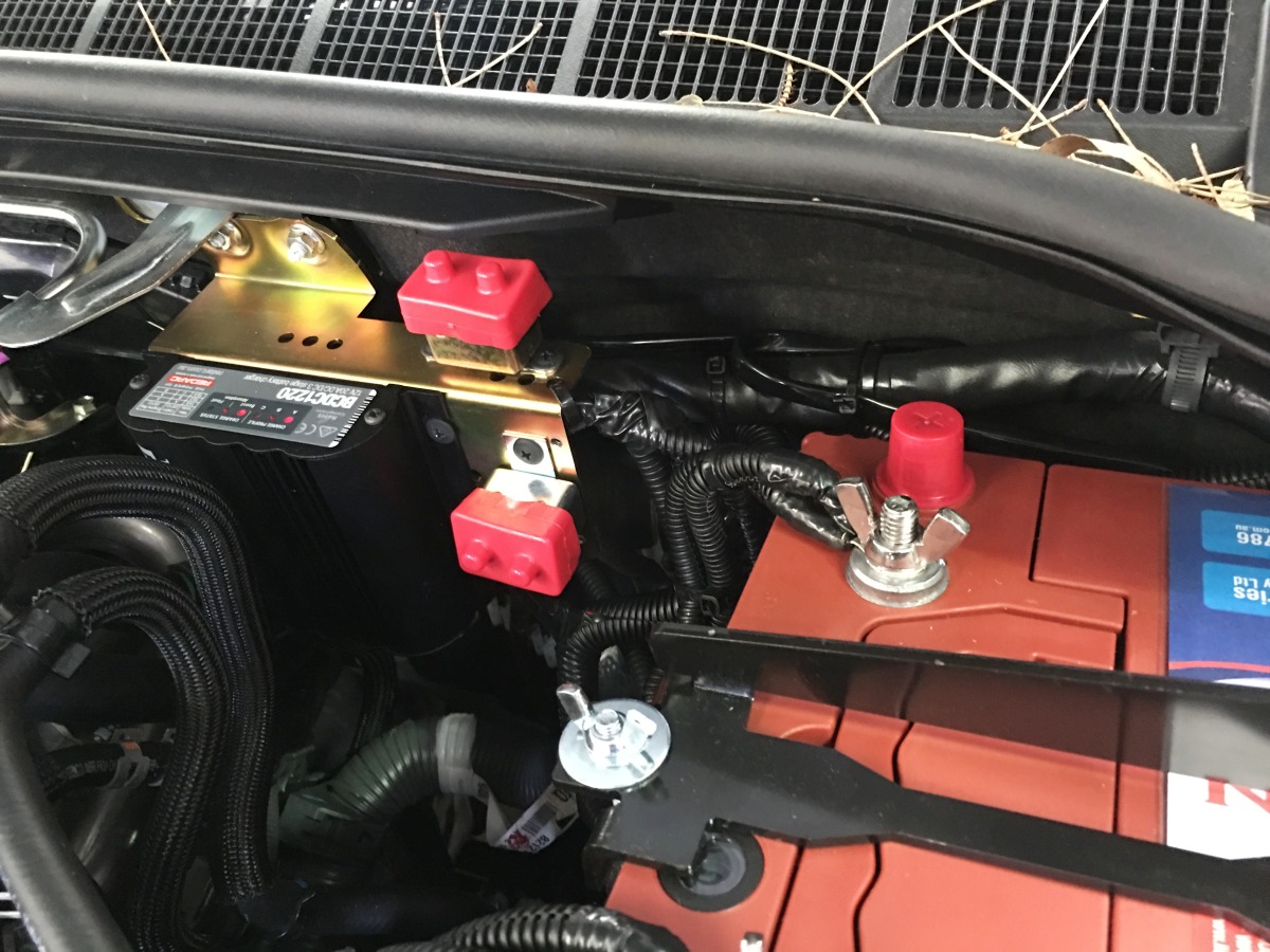 hilux dual battery system